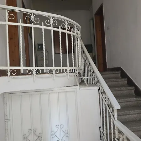 Comfort Тирана